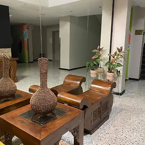 U-wey Dragons Hotel